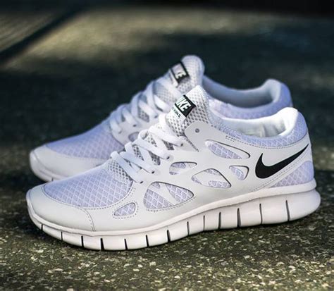 nike free run 2 white